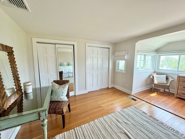 Building Photo - 179 Prospect Ave