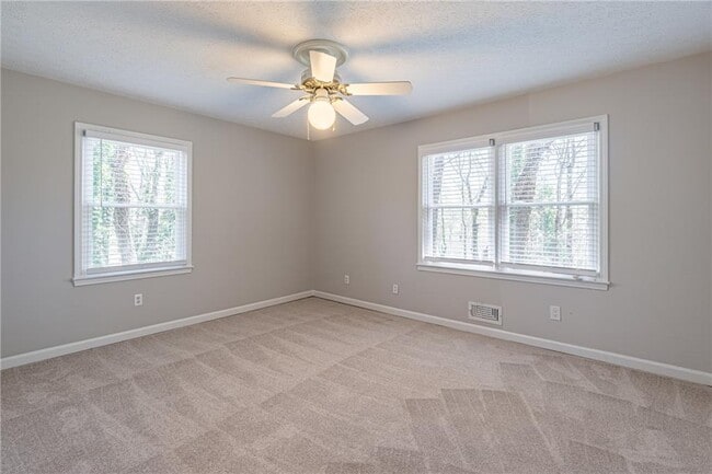 Building Photo - 4571 Huntridge Dr