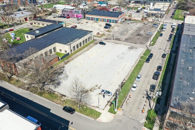 Primary Photo - Lucas Lofts