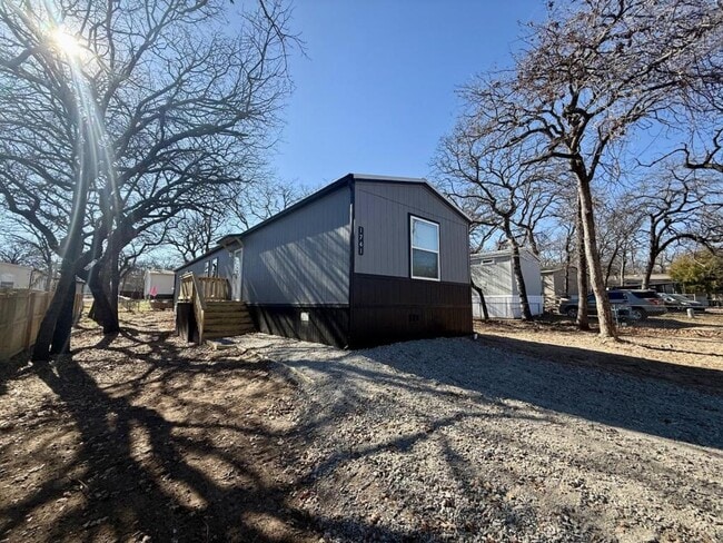 Building Photo - 1741 Bonnie Ct