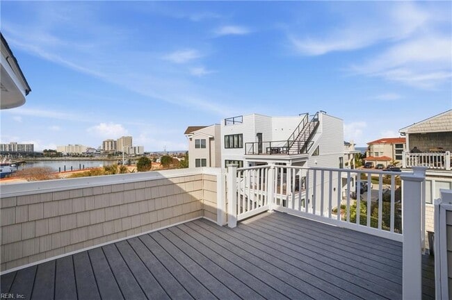 Building Photo - 508 Virginia Dare Dr