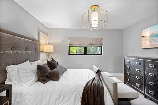 Building Photo - 540 Reinante Ave