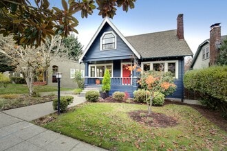 Building Photo - 3bd/2.5ba Seattle Home
