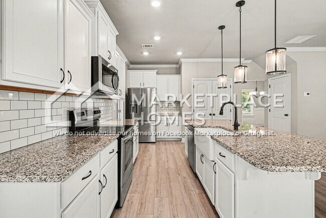 Building Photo - 110 Hawthorn Ln