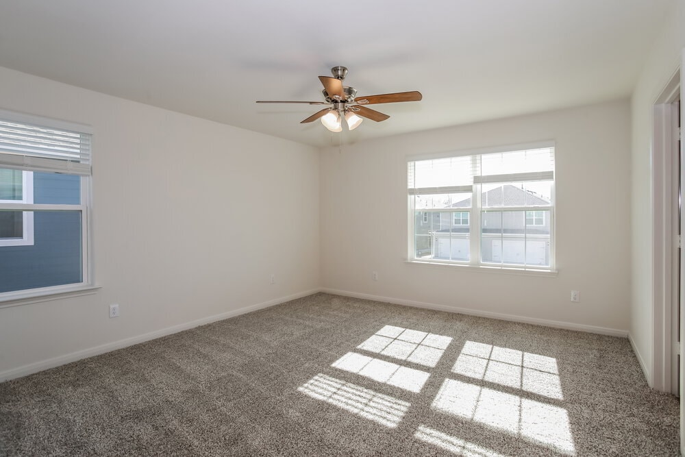 Building Photo - 220 Marsh Ln