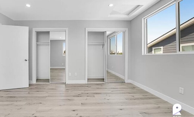 Building Photo - 4649 W 18th St