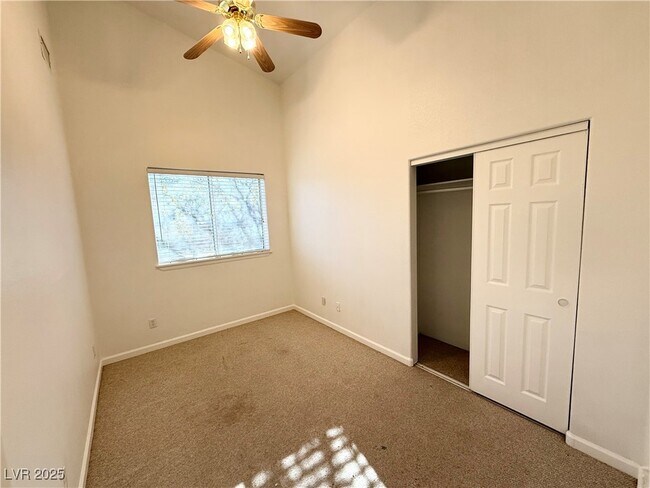 Building Photo - 1721 S Blagg Rd