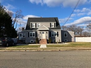 Building Photo - 373 Floral Ln