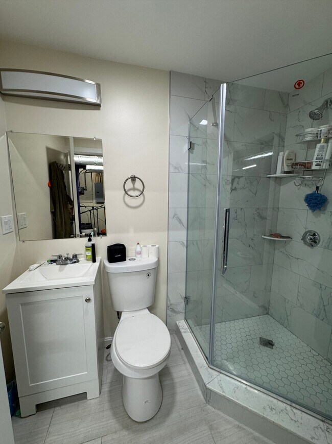 Building Photo - 18 Sawyer Terrace