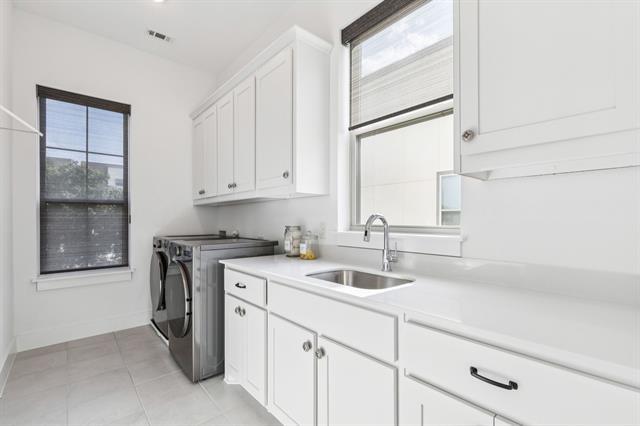 Building Photo - 8120 Bromley Dr