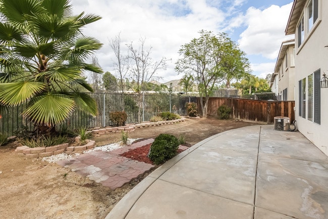 Building Photo - 39739 Ashland Way