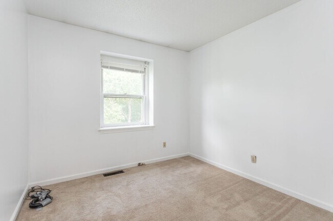 Building Photo - 1134 Mountain View Dr