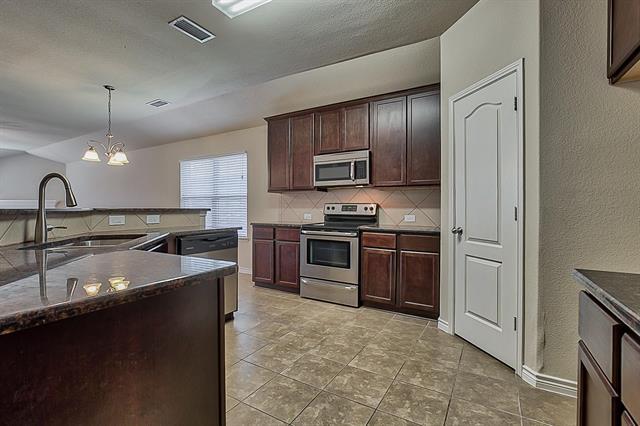 Building Photo - 1529 Castle Creek Dr