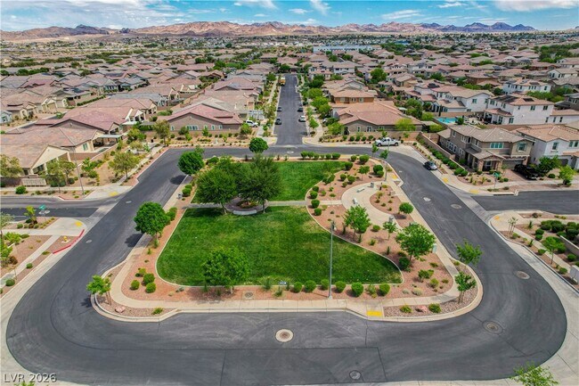 Building Photo - 276 Homeward Way