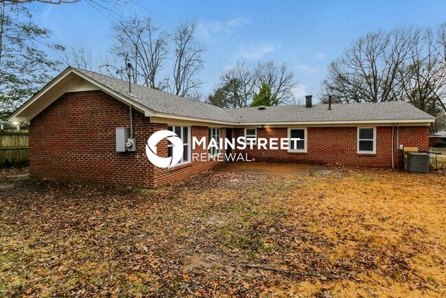 Building Photo - 4 Bedroom Pet-Friendly Home in Memphis, TN...