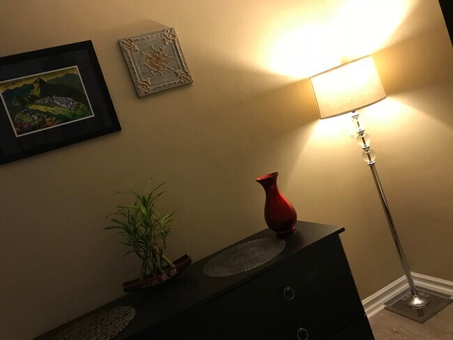 Twin Room with 2 Full Size Beds and 6 drawer dressers. - 3822 Berryman Ave