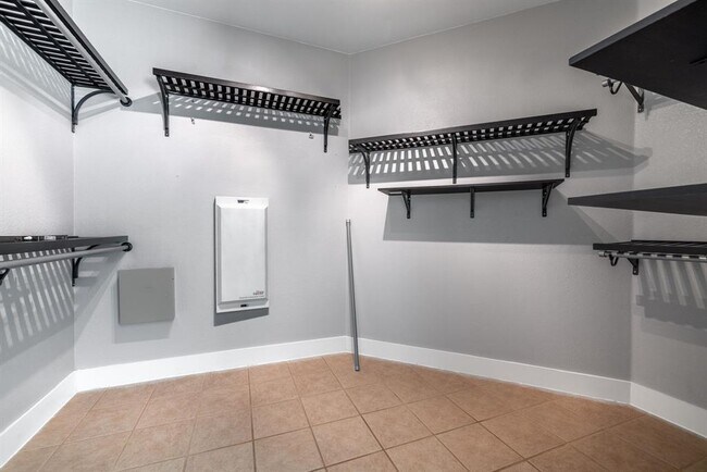 Building Photo - 9324 Muskberry Cove