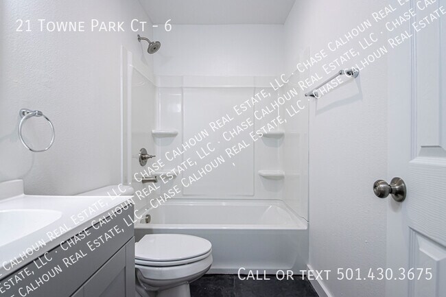 Building Photo - 21 Towne Park Ct