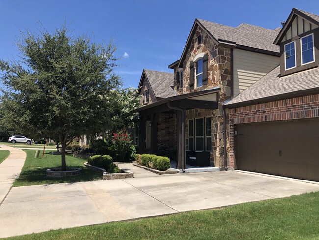 Building Photo - 416 Cedar Crest Dr
