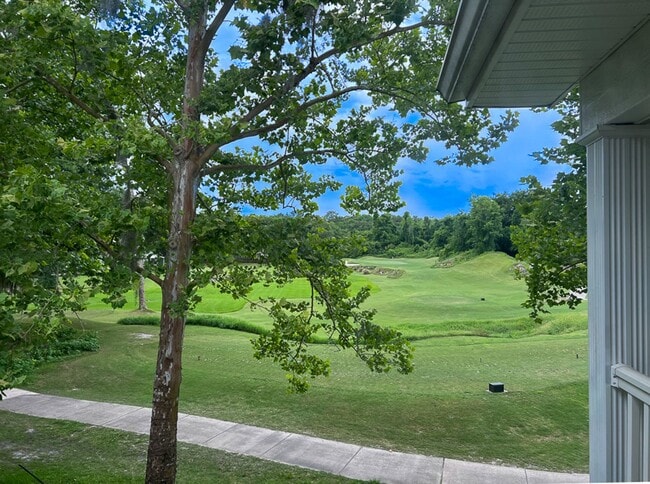 Building Photo - Beautiful 3 Bedroom Condo in the Links wit...