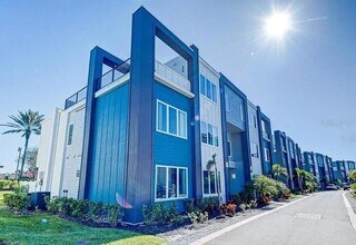 Building Photo - 7760 Sandy Ridge Dr