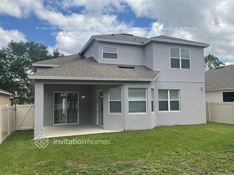 Building Photo - 14438 Estrella Dr