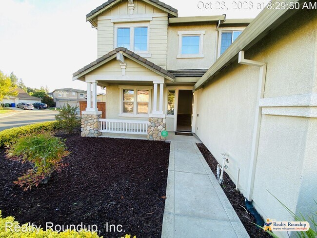 Building Photo - 4 br, 3 bath House - 6230 Ravenna Way