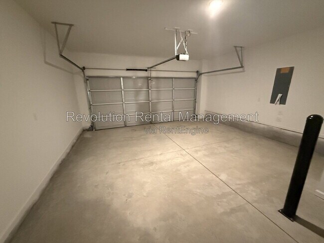 Building Photo - 32 Nickel Dr