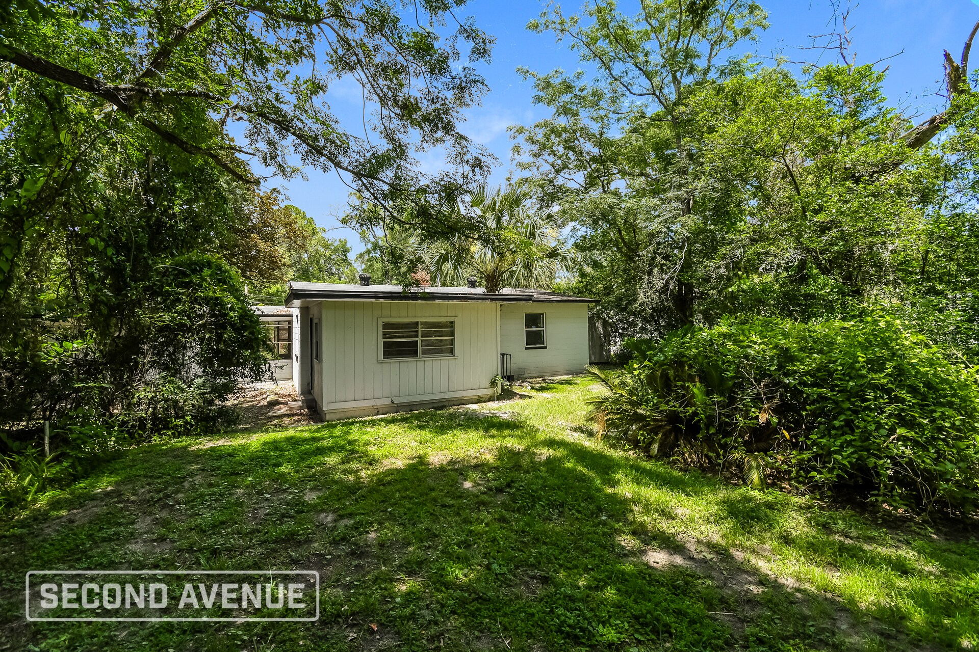 Building Photo - 1544 Breton Rd