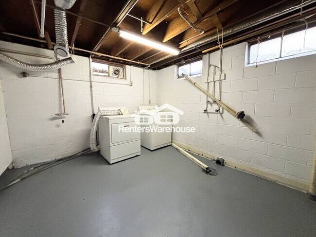 Building Photo - Beautiful 4 Bedroom House for Rent