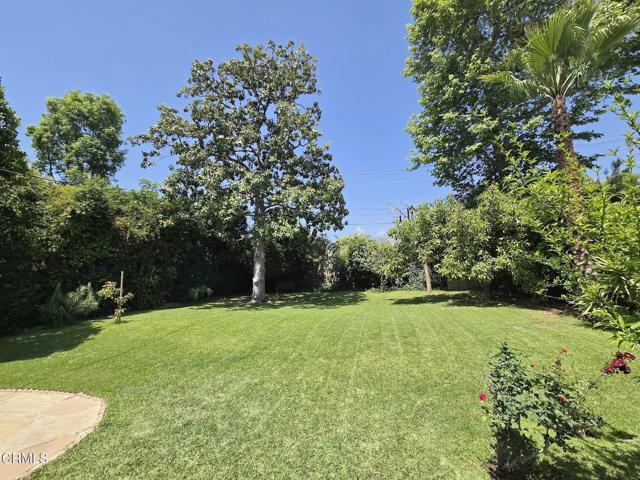 Building Photo - 3815 Mayfair Dr