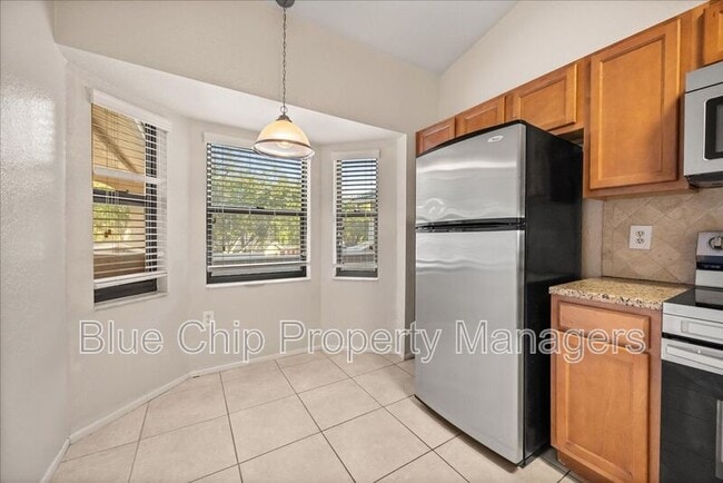 Building Photo - 7809 Sugar Bend Dr