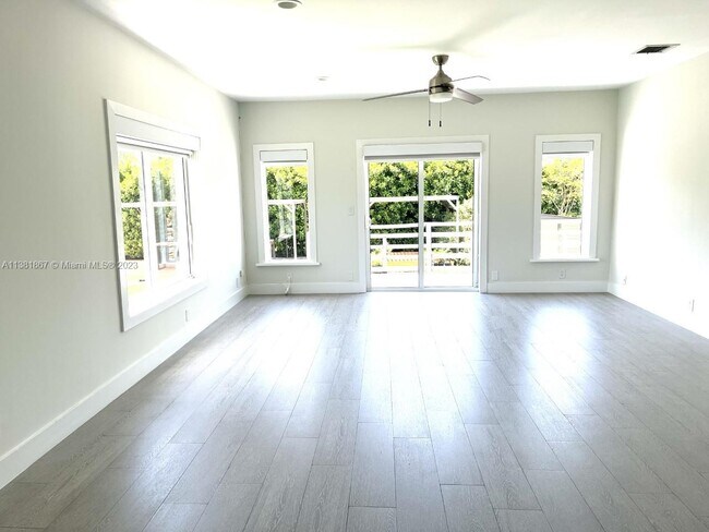 Building Photo - 7720 SW 147th Terrace