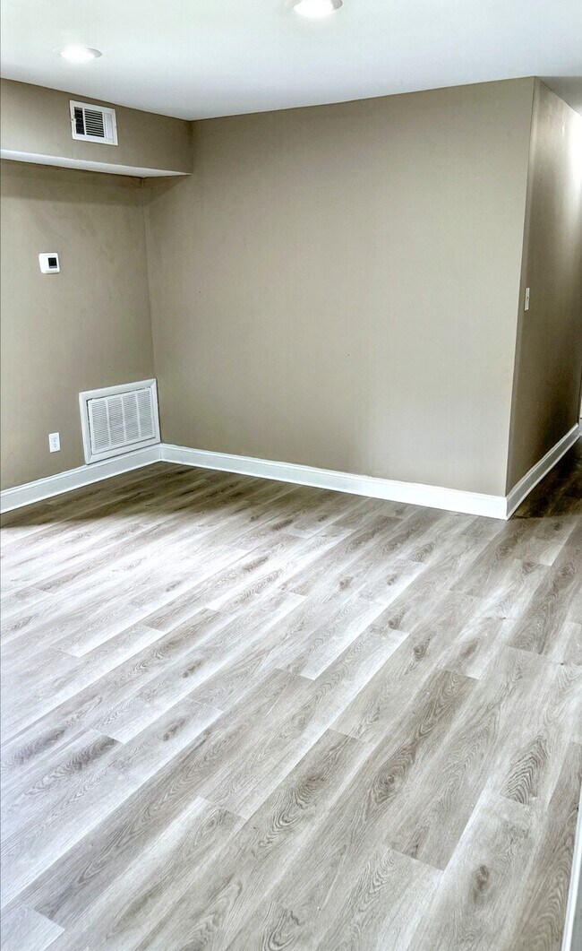 Building Photo - 1022 Sandlin Pl