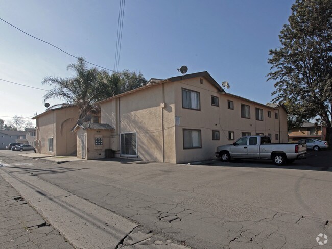 Building Photo - 12676 Flower St