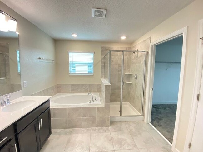 Building Photo - 4442 Seven Canyons Dr