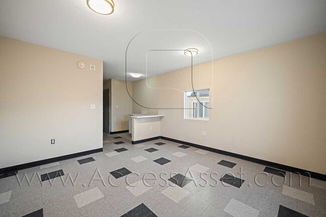 Building Photo - 51605 Springs Trail