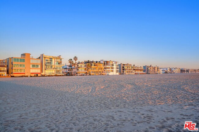 Building Photo - 1 Driftwood St