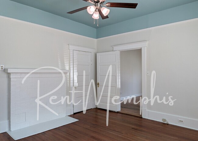 Building Photo - 2096 Nelson Ave