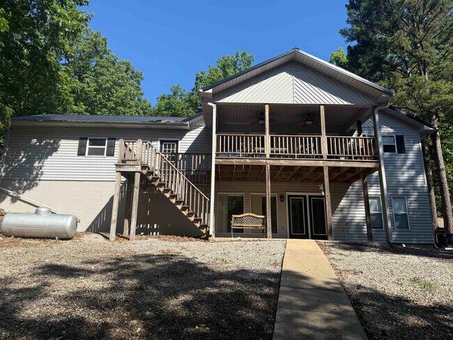 Building Photo - 20 N Lakeshore Dr
