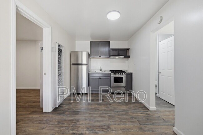 Building Photo - 1515 N Carson St
