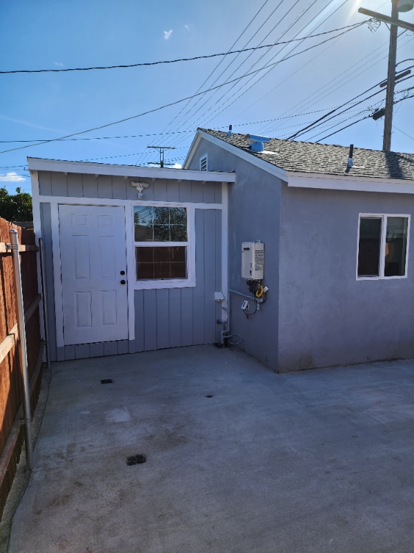 Building Photo - 6505 White Oak Ave
