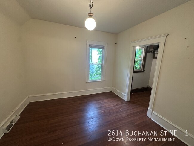 Building Photo - 2614 Buchanan St NE