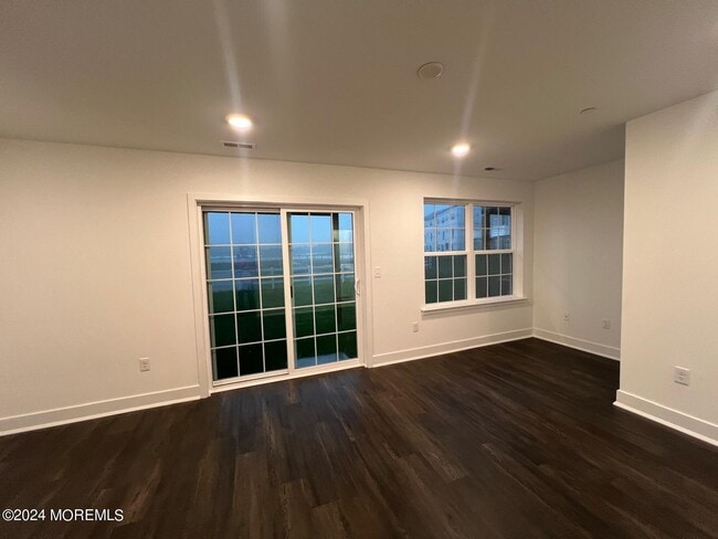 Building Photo - 35 Crimson Dr
