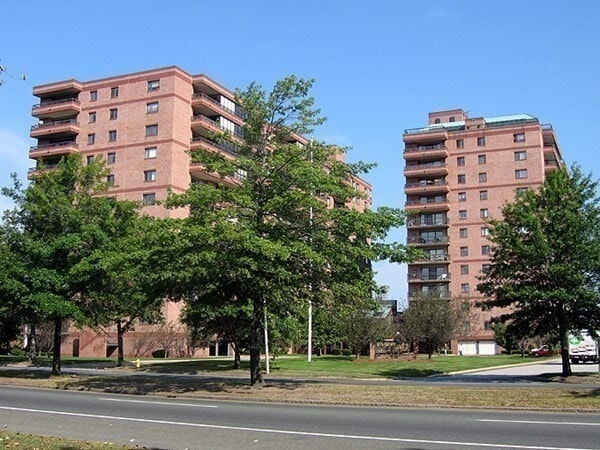 Building Photo - 3920 Mystic Valley Pkwy