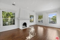 Building Photo - 6113 Cashio St