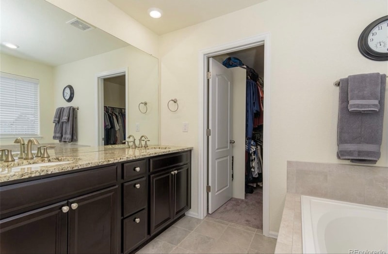 Building Photo - 10474 Evansville St