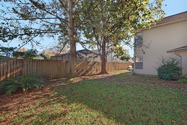 Building Photo - 407 Parkwood Pl