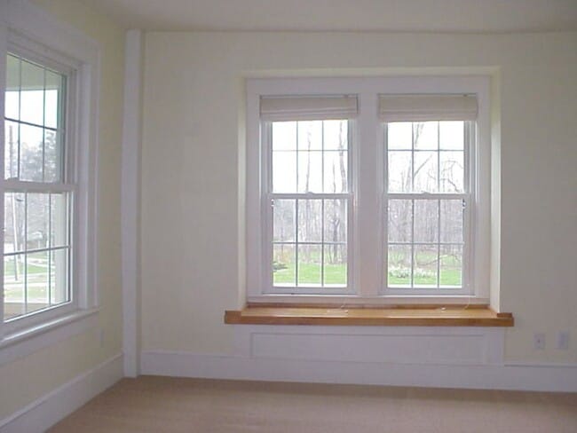 Building Photo - Scenic view home