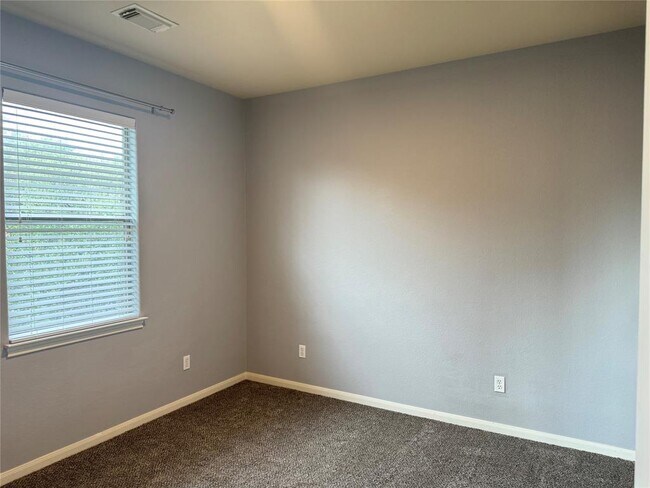 Building Photo - 11400 W Parmer Ln